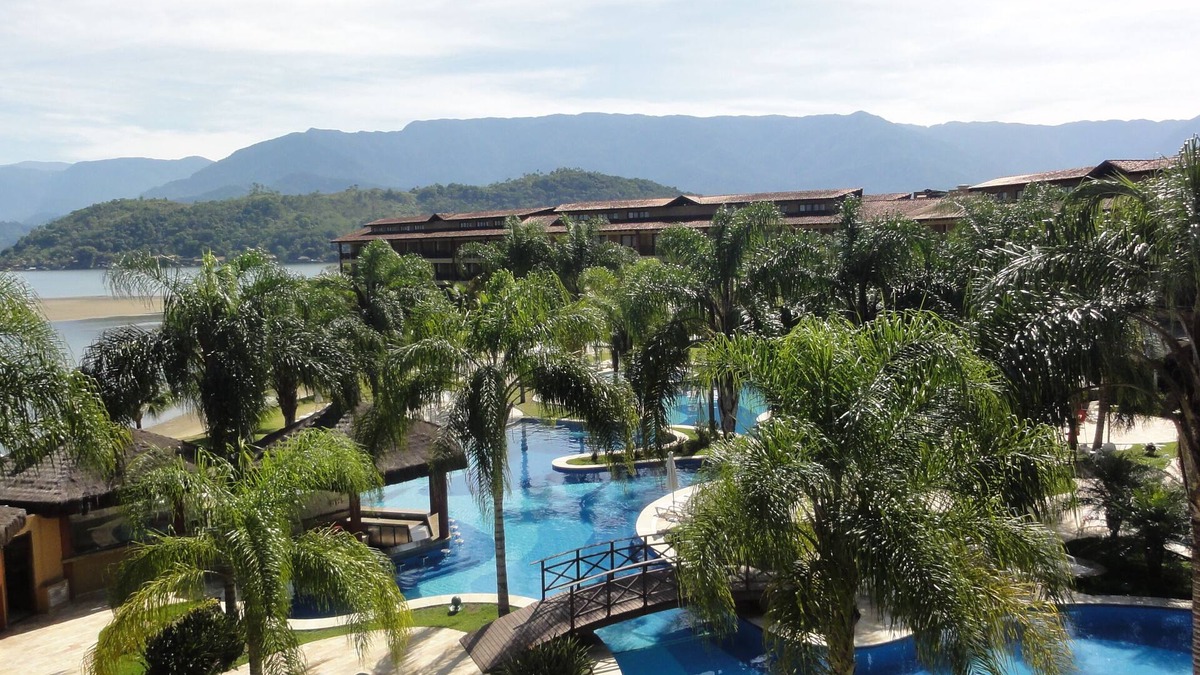 Pontal Apartment | Duplex apartment at the Promenade Angra Resort & Marina, on the beach, 309/1