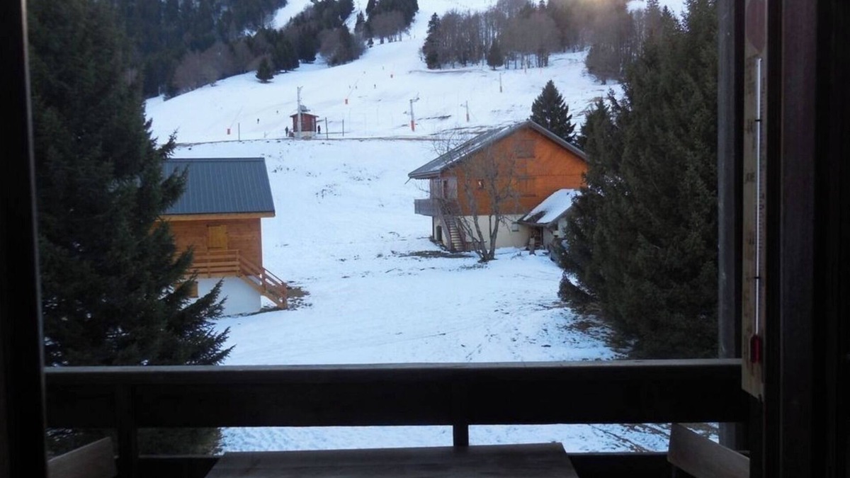 La Morte Apartment | Duplex Apartment 'Station Alpe Du Grand Serre' with Mountain View, Private Terrace and Wi-Fi