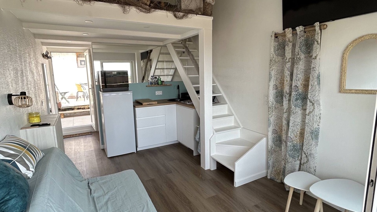 Corse-du-Sud Apartment | Duplex apartment with sea and pool view, 5-minute walk from the beach