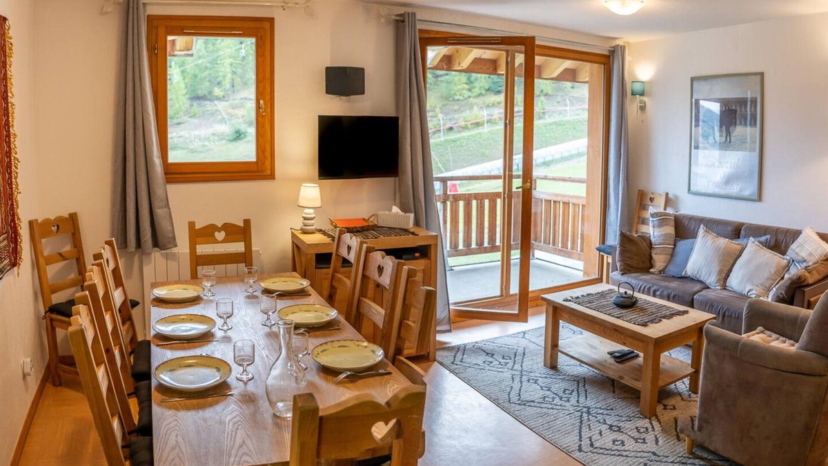 Les Orres Apartment | Duplex at the foot of the slopes and hikes