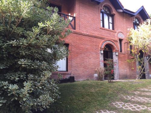 Carilo House | DUPLEX Casa 100 m2 CARILO HOUSE Complejo Residencial Sin Serv