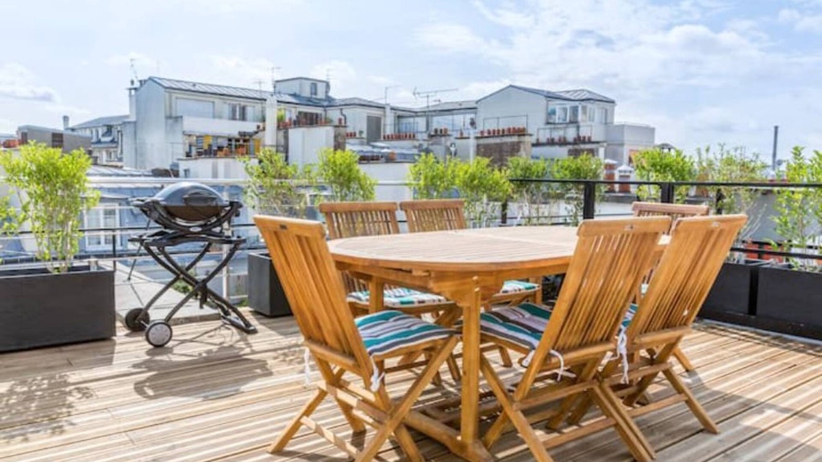 Vivienne Apartment | Duplex central Paris and 360 ° views of the city rooftops and monuments