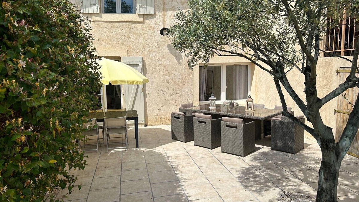 Cliousclat Apartment | Duplex Climatisé aux Portes de Provence