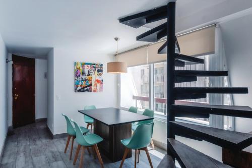 El Golf Apartment | Duplex con AC Metro El Golf
