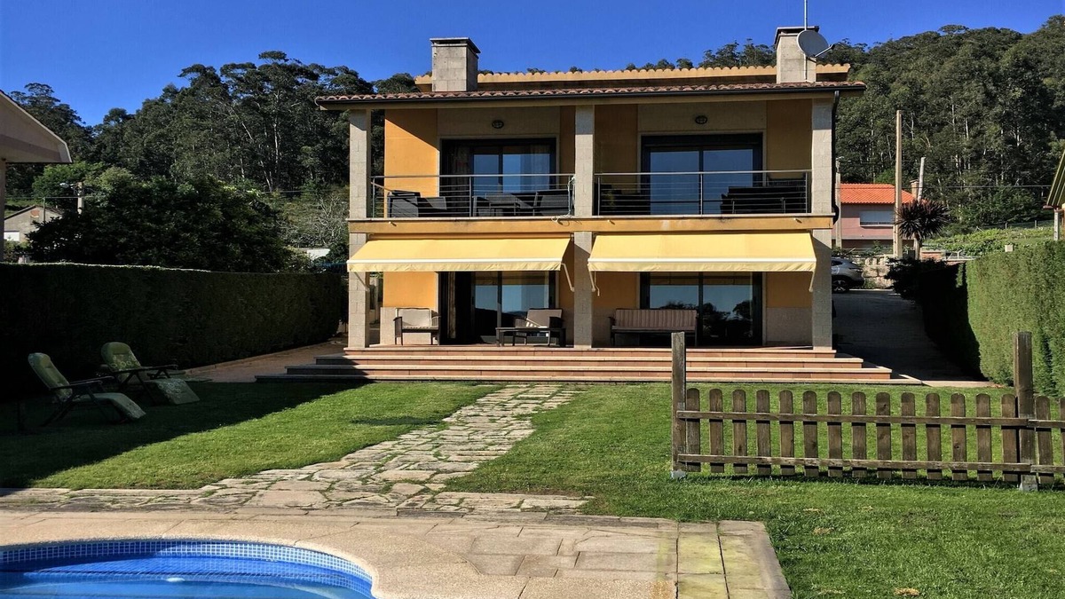 Donon Apartment | Duplex in Cangas near Playa de Barra