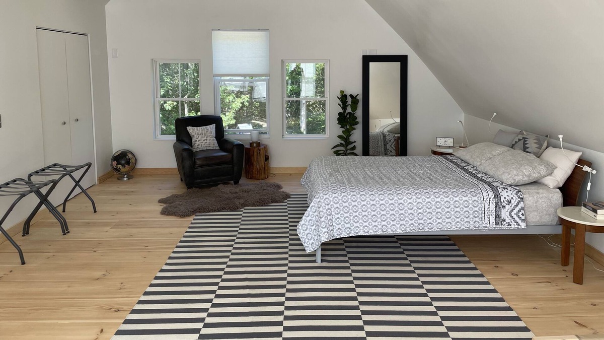 Mac Mahan Apartment | Duplex in law suite. Brand new. Fully furnished.
