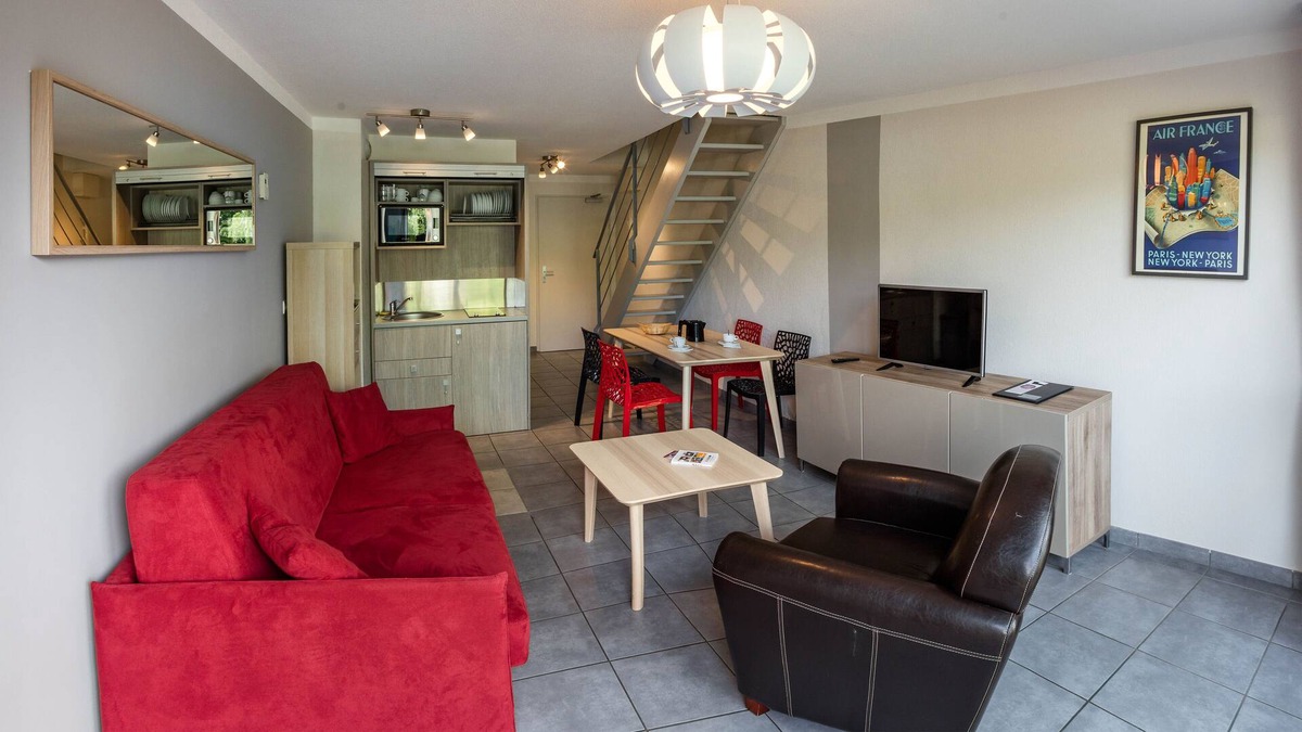 Tallard Apartment | Duplex in the heart of Tallard aerodrome