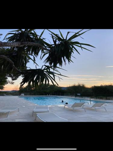 La Croix-Valmer Apartment | Duplex La Vigie Kensington Pool Sea Vineyard View
