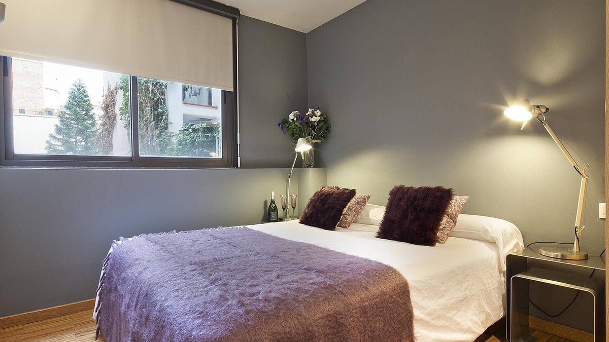 El Putget i Farro Apartment | Duplex near the Park Güell 4 habit - 8 pax with access to pool WiFi Free