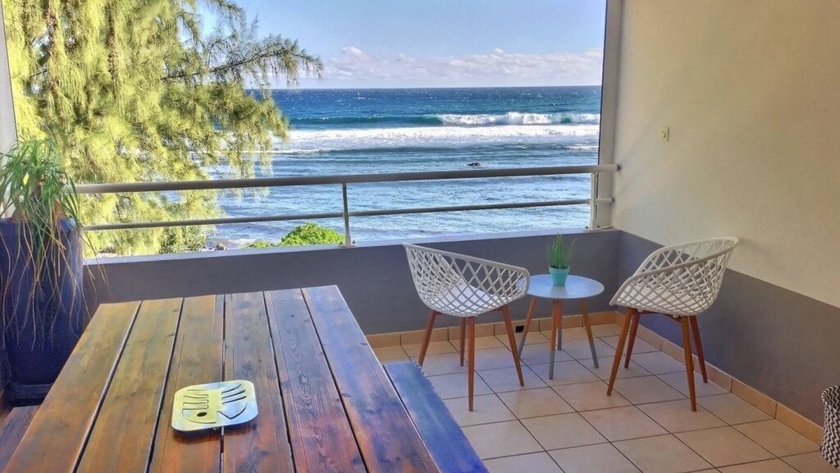 Saint-Leu Apartment | Duplex on the beach