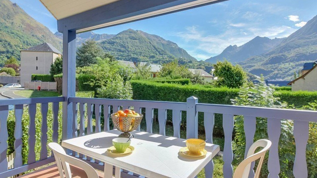 Esquieze-Sere Apartment | Duplex T3 with balcony, 2 br, 6 pers, parking