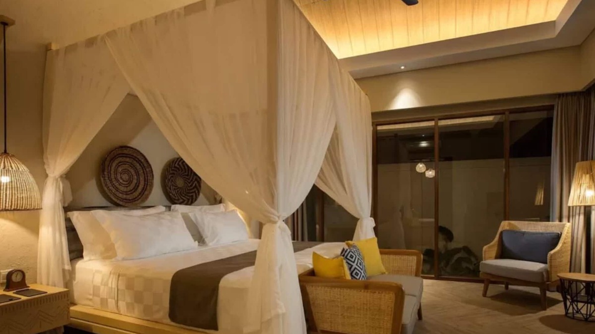 Pemenang Villa | Duplex Villa with Private Pool and Beach Access 1
