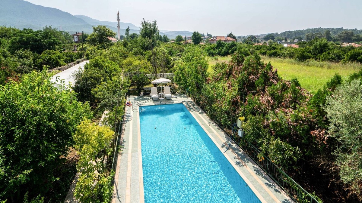 Koycegiz Villa | Duplex Villa w Shared Pool, Garden in Dogusbelen