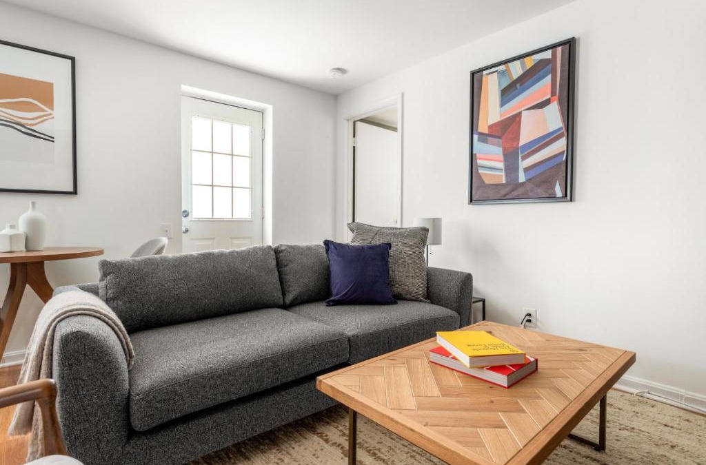 Adams Morgan Apartment | Dupont Circle 1BR nr U St Metro Glens Mkt WDC-178