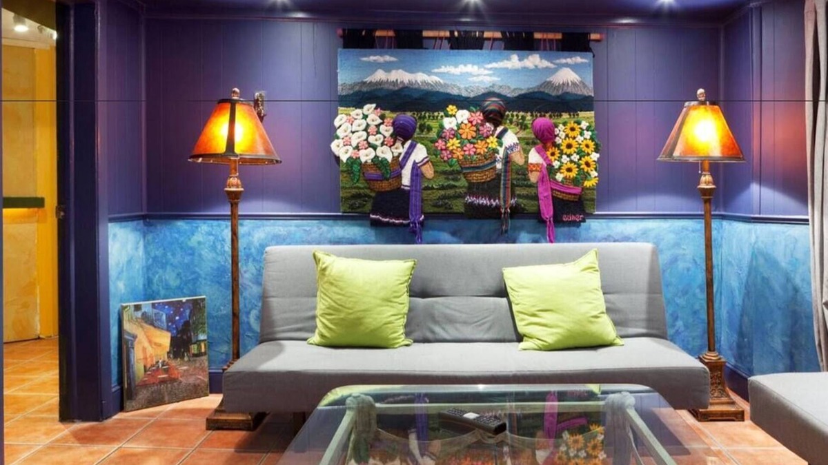 West End House | DuPont - Scandinavian Café & Garden Apartment
