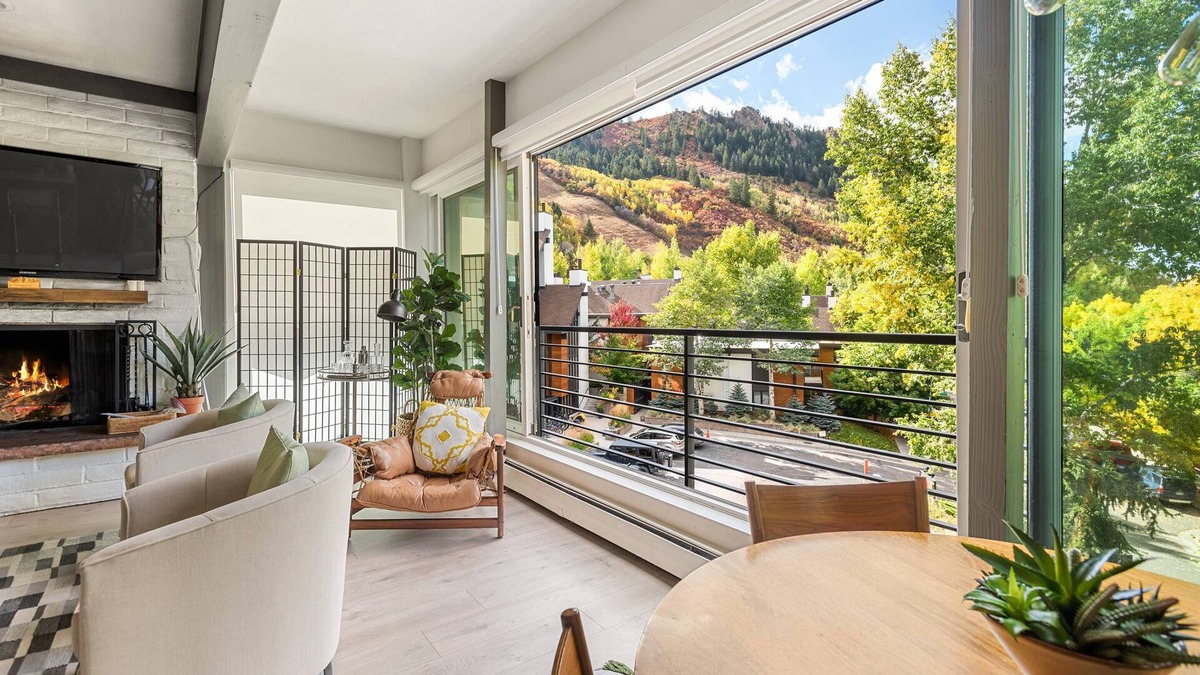 Aspen Condo | Durant Condos by iTrip Aspen Snowmass