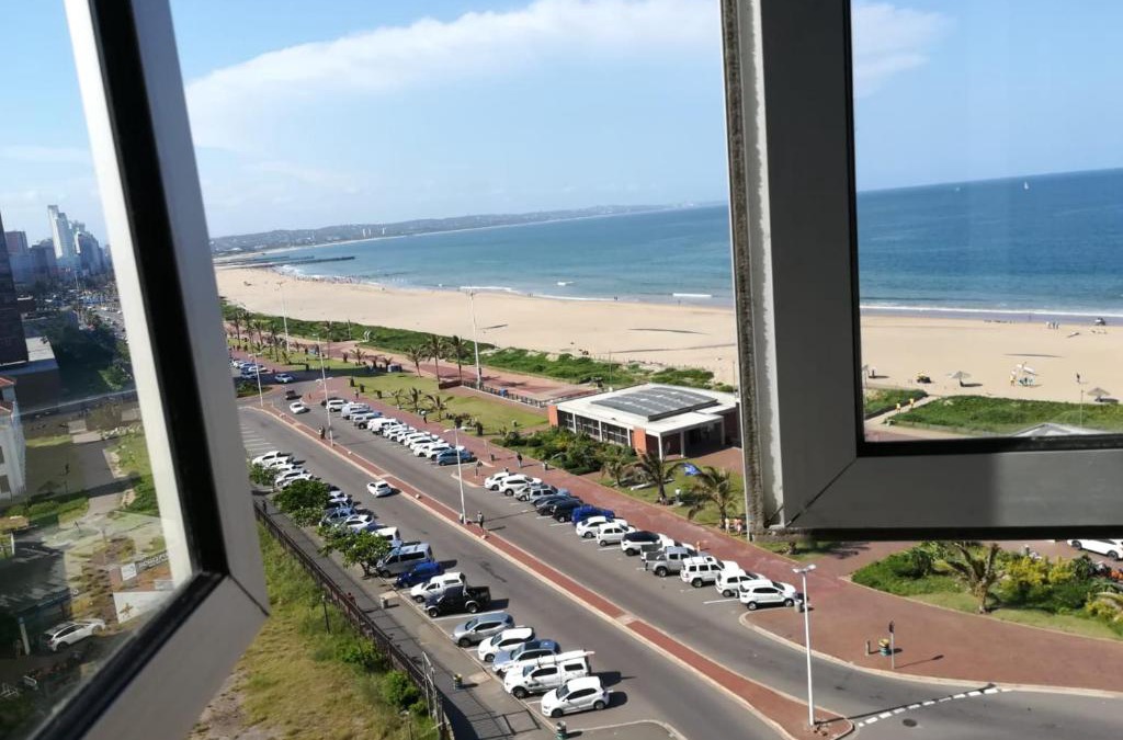South Beach Apartment | DURBAN BEACHFRONT Tenbury 903