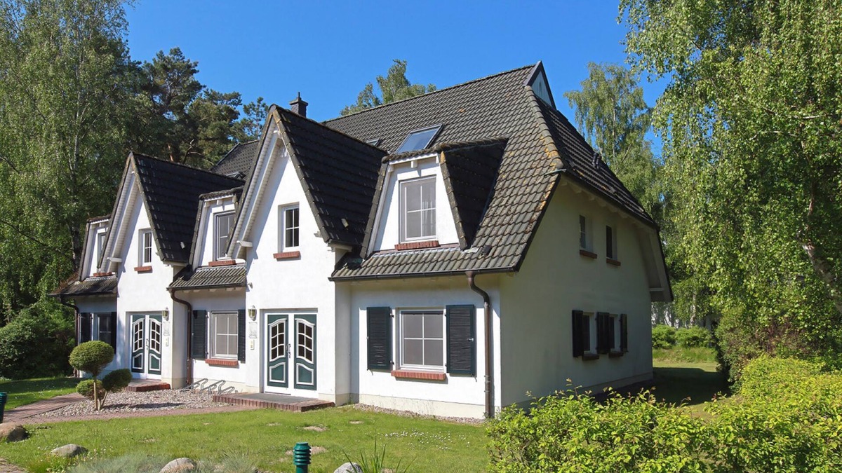 Neuhaus Apartment | Durch den Küstenwald in Wenigen Minuten zum Strand