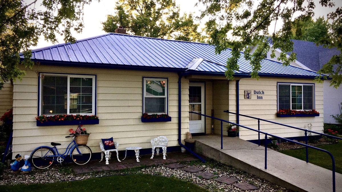 Edgerton House | Dutch Inn Guest House near Pipestone National Monument & Blue Mounds State Park