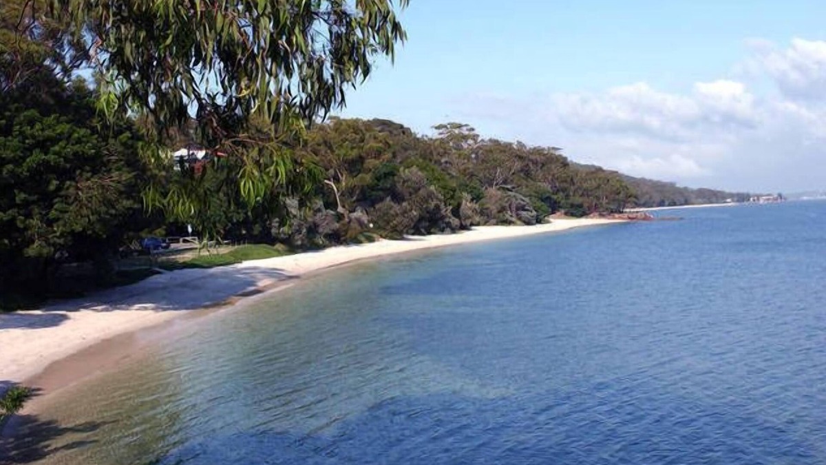 Nelson Bay Apartment | Dutchman's Beach Retreat
