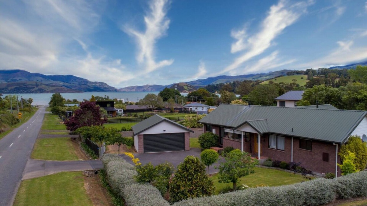 Duvauchelle House | Duvauchelle Dream