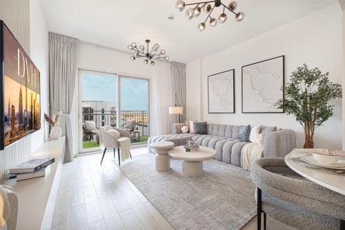 Abu Dhabi Apartment | DVH Luxe Retreats 1BR Yas Island by Ferrari World and Yas Mall