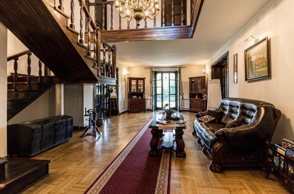 Janowiec House | Dwór Meluzyna