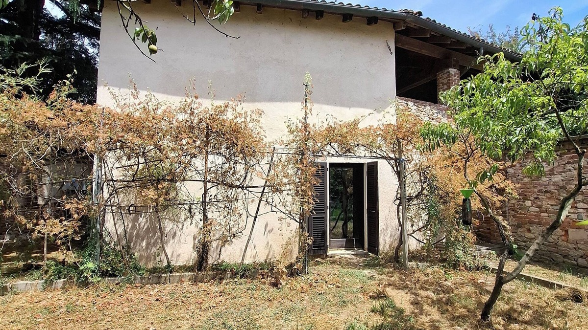Caltignaga House | Dwelling of the ancient walls.