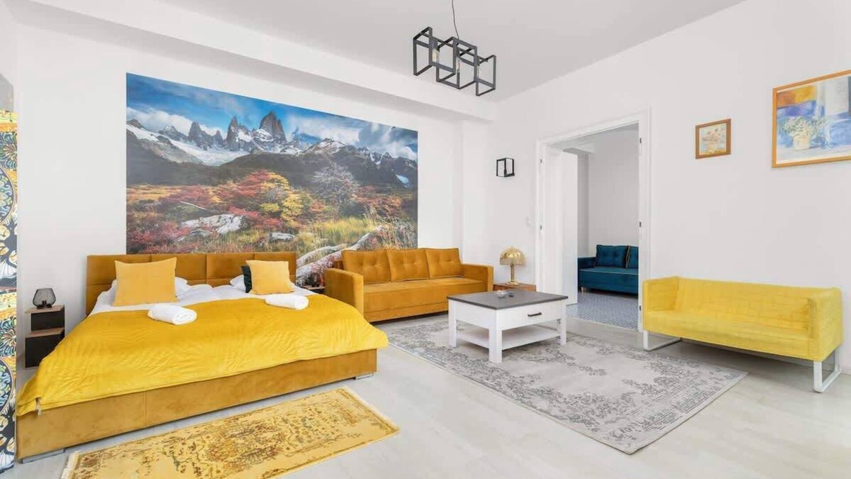 Bytom Apartment | Dworcowa 11 | Unique Apartment | Near the market