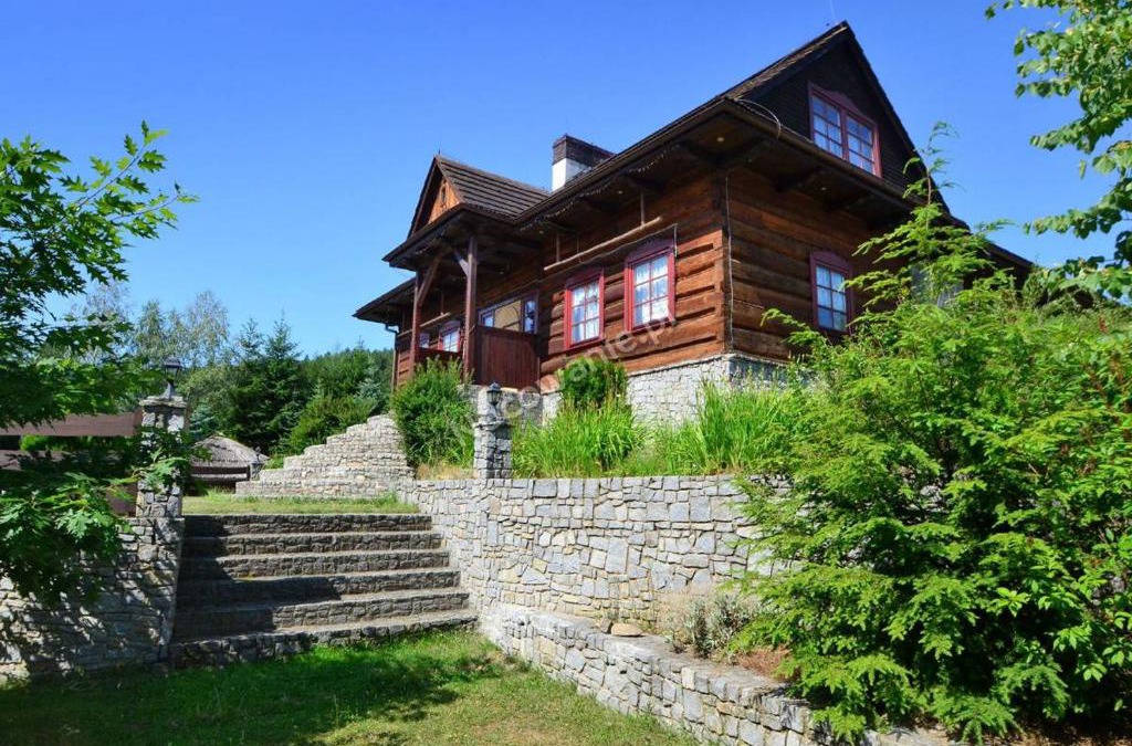 Bardo Villa | Dworek Myśliwski