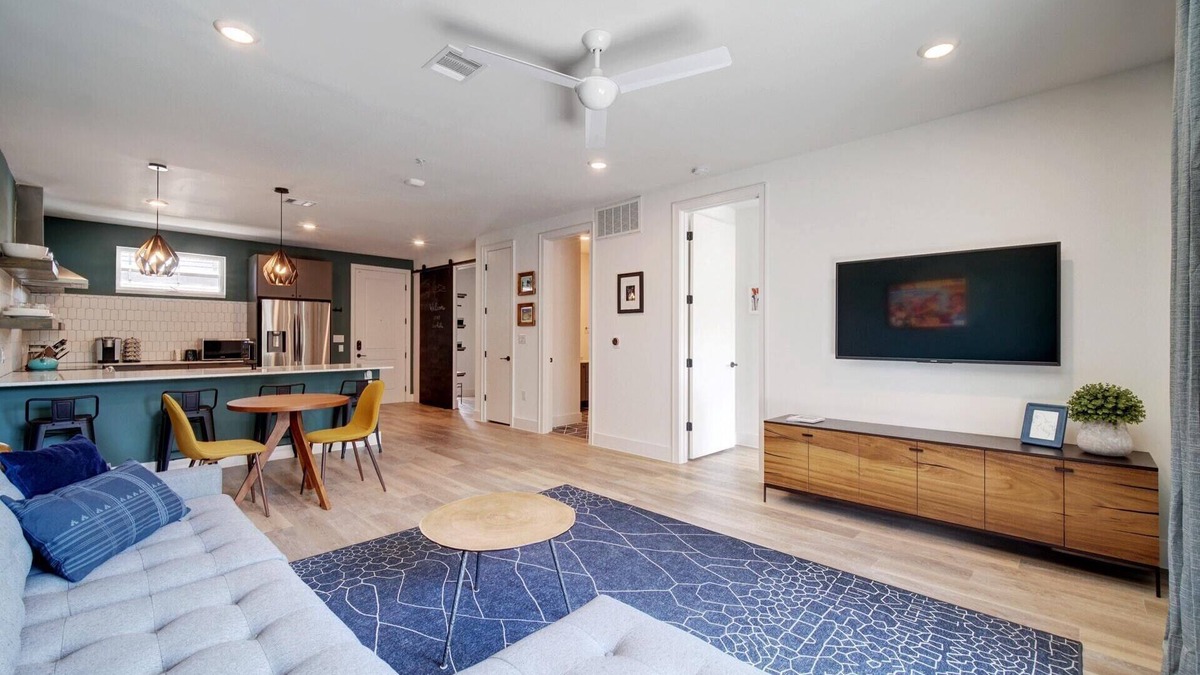 Holly Condo | E 5th St - Perfect Location for Play or Stay!