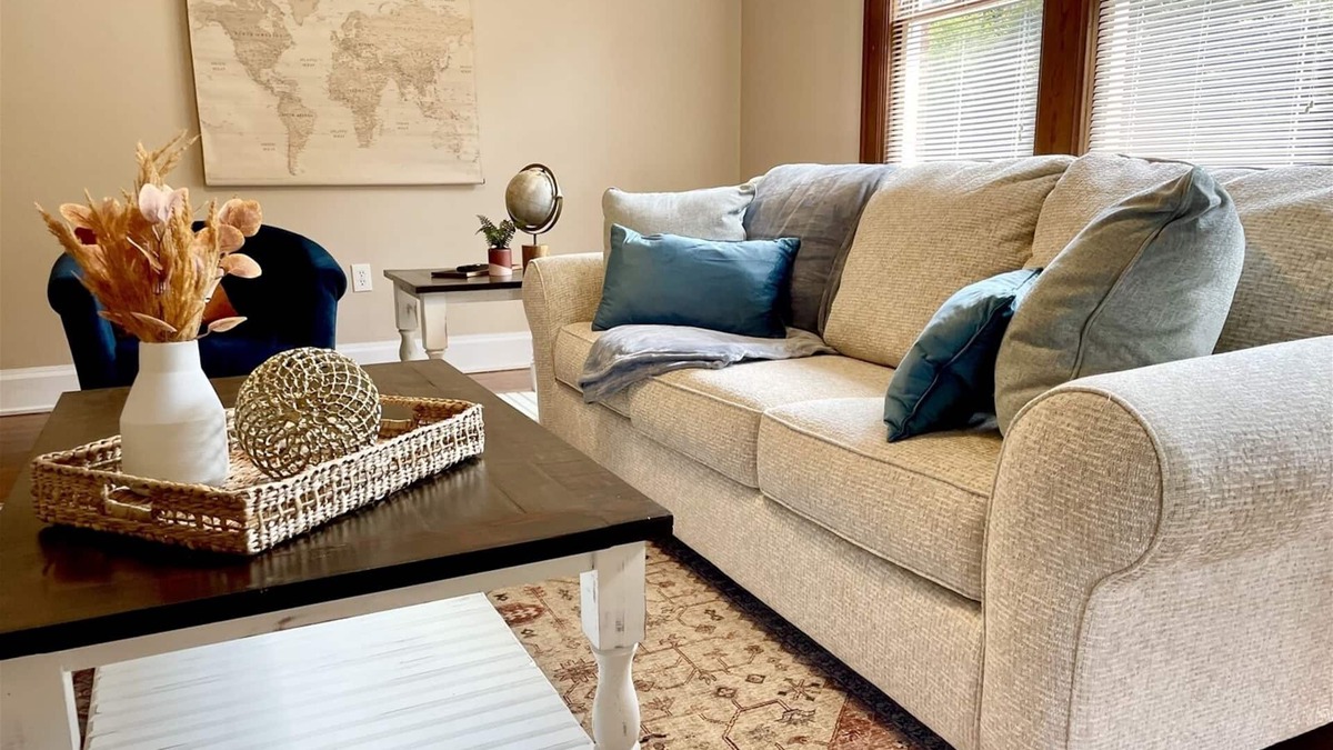 Anderson House | E Reed St., 117 B | 2 Bed, 1 Bath
