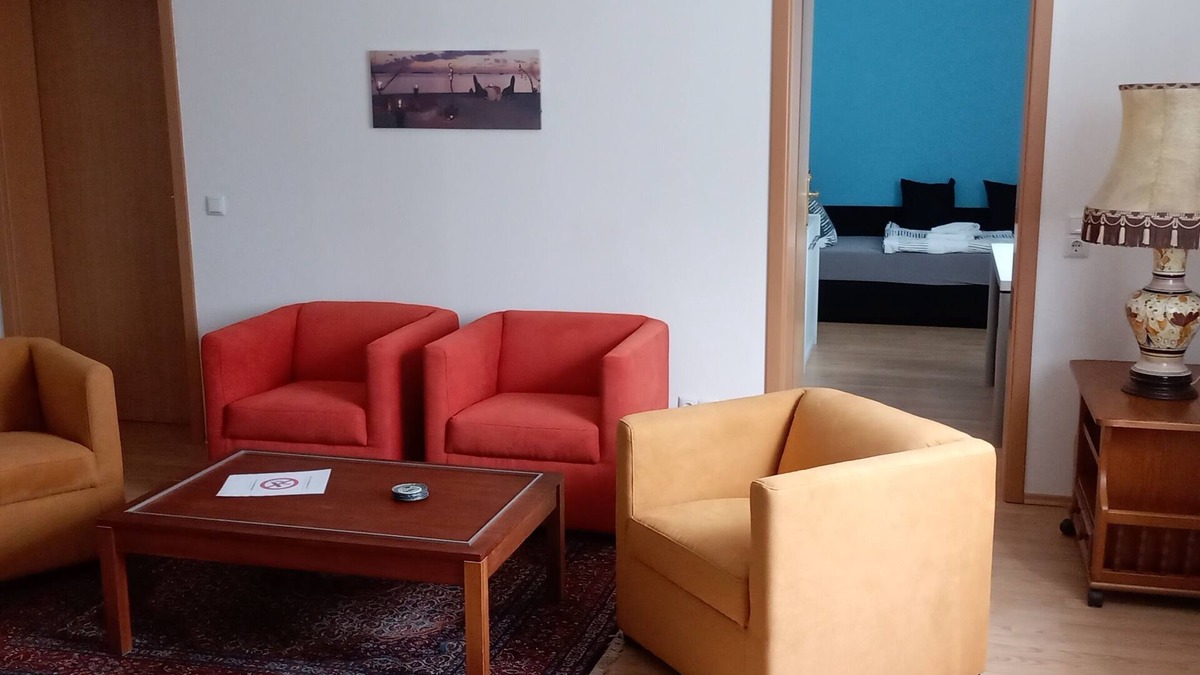 Grafenwohr Apartment | E2 - Modernes 65 qm Apartment