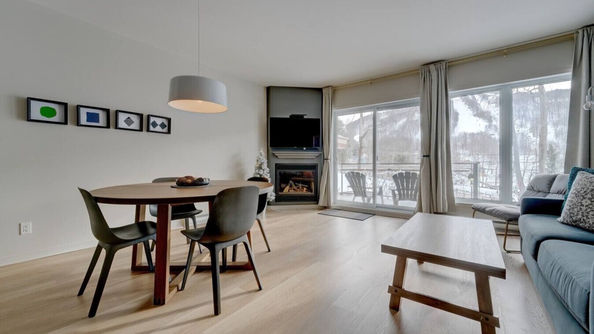 Bromont Condo | E202-Condo ski in ski out/vélo in vélo out