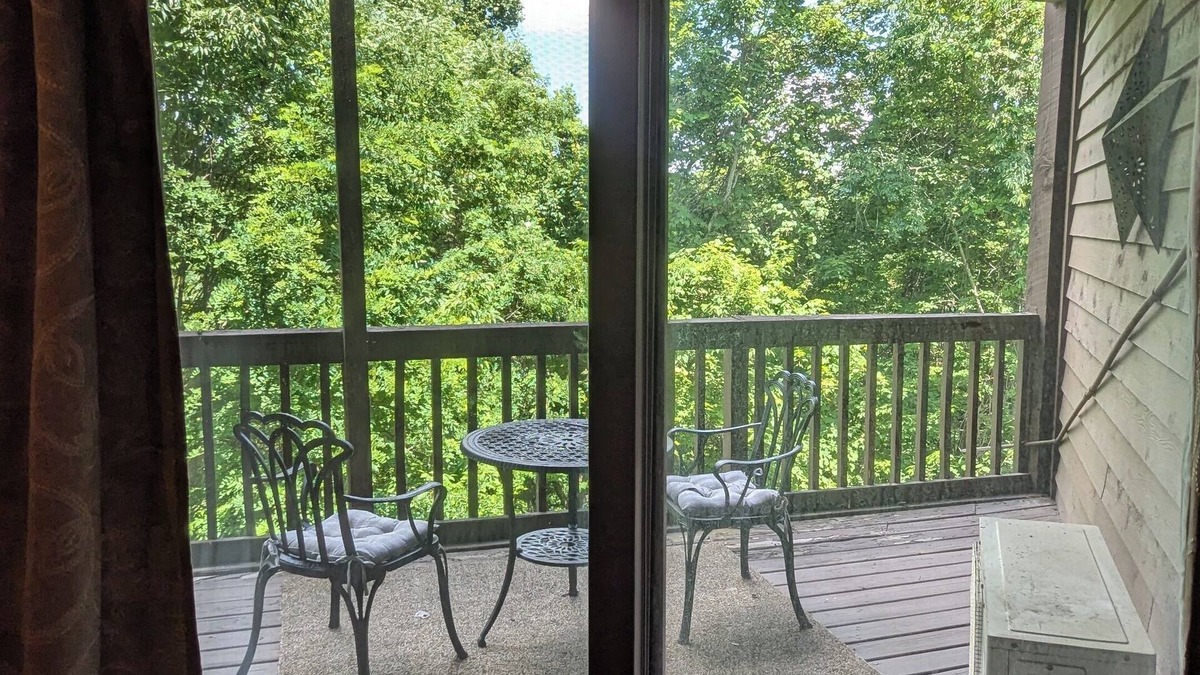 Ghent Condo | E205 Winterplace Condo Ski in Ski out 2nd Floor