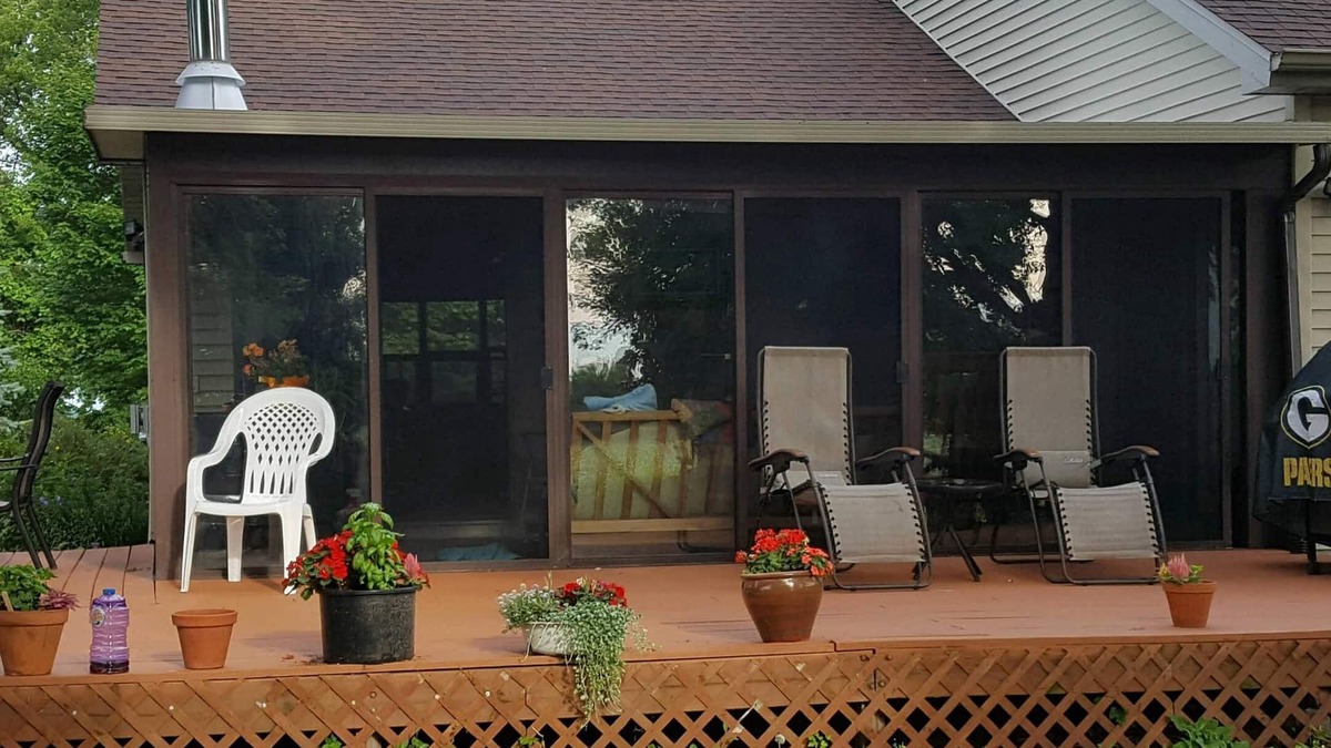 Oshkosh House | EAA Oasis 2026 only 3 miles to Airventure