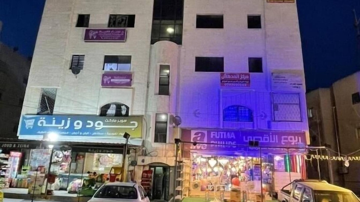 Amman Apartment | Each superior unit has a fully equipped kitchen with an oven