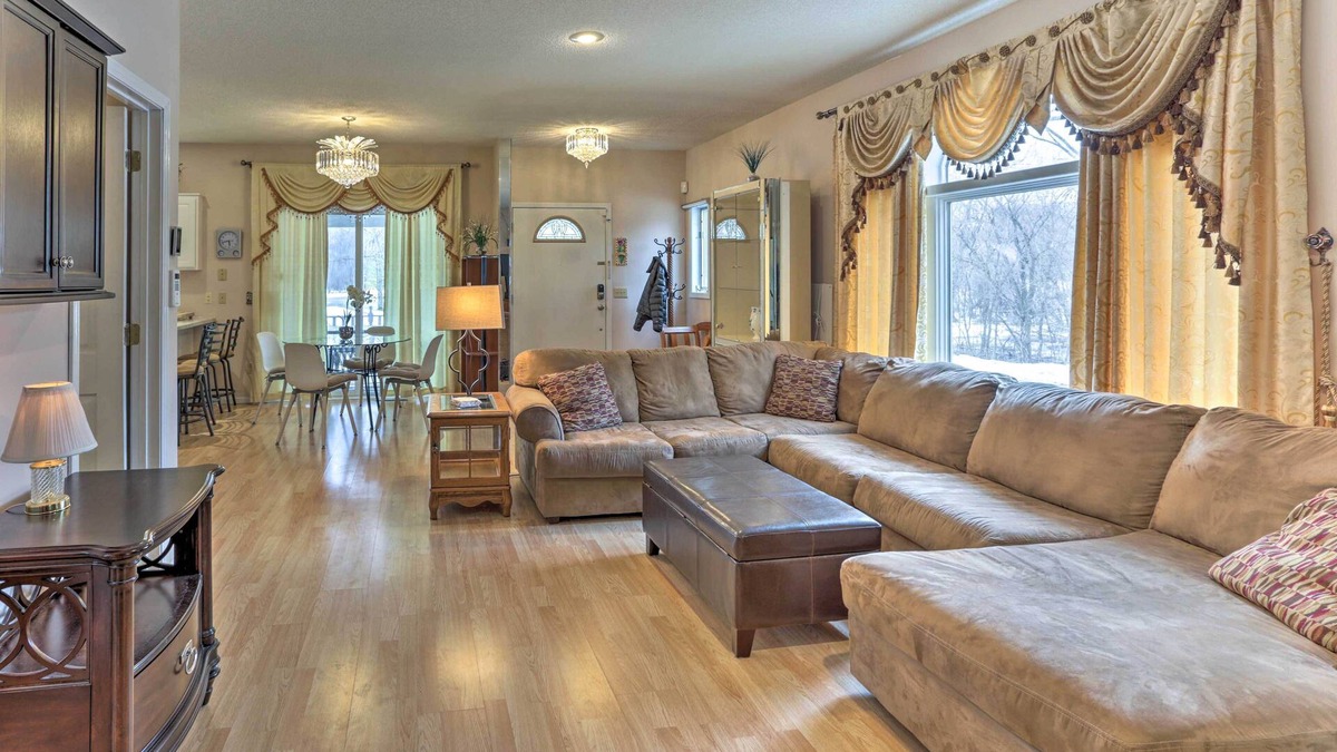 Eagan House | Eagan Home w/Porch - 5 Mi to Mall of America!
