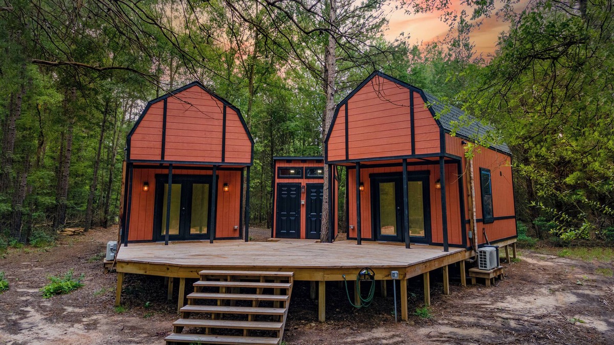 Mineola Cabin | Eagle 2 - Right Side Cabin and NO NEIGHBOR