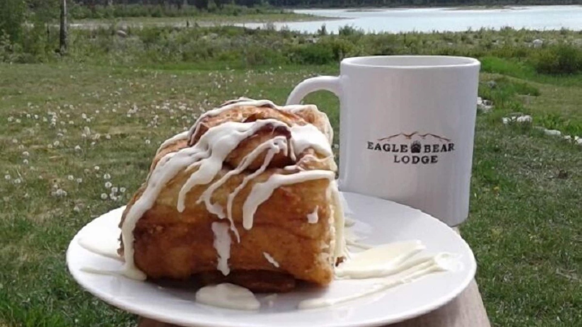 Tatla Lake Cabin | Eagle Bear Lodge