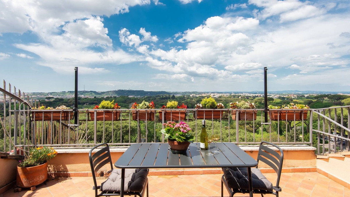 Rione XVI Ludovisi Apartment | Eagle Eye Penthouse
