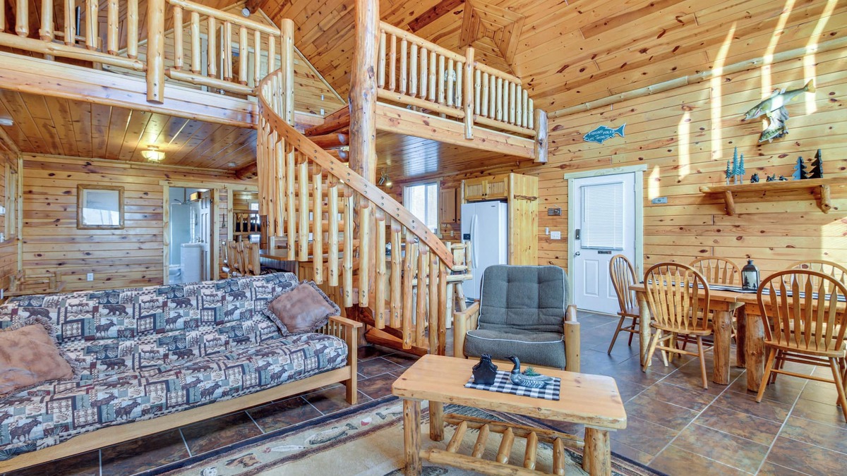 Garrison Cottage | Eagle's Nest Cabin on Mille Lacs Lake: Boat + Fish