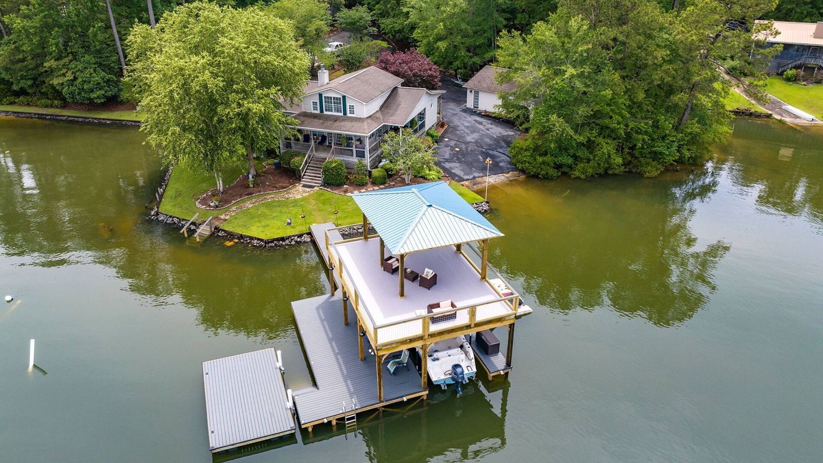 Pleasure Point House | Eagle's Nest on Lake Martin
