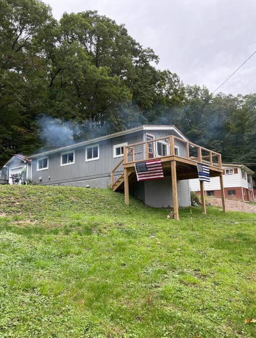 West Hickory House | Eagle's Peak Cottage Near Allegheny River