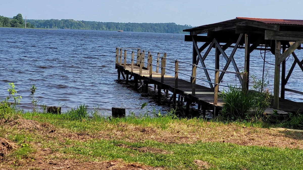 Taylor House | Eagle View Lake House