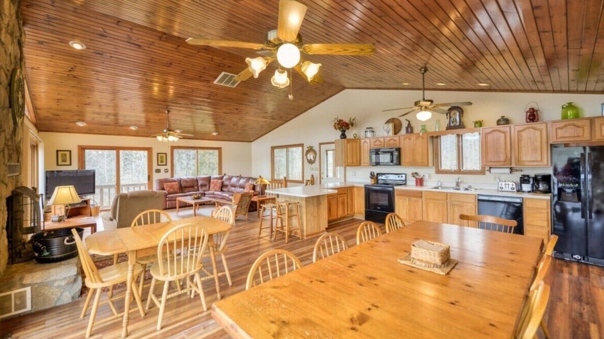 Bumpass House | Eagles Landing- Large Waterfront Home, Private Side, Private Boat Ramp, Firepit