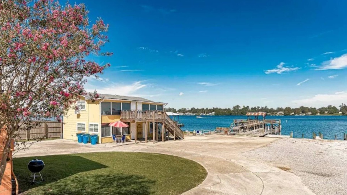 Ventress Villa | EAGLES NEST #1 AT SUN PERCH VILLAS. BEAUTIFUL VIEWS OF FALSE RIVER!