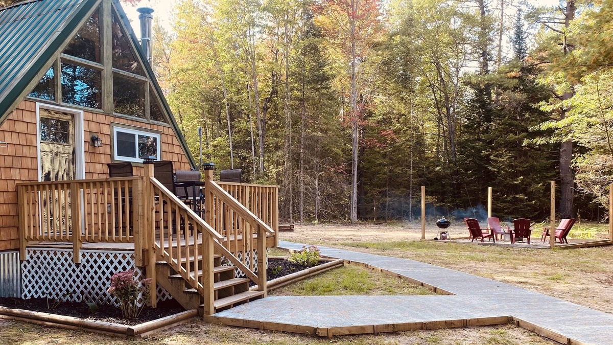 Indian River Cabin | Eagles Nest A-frame: Riverfront Cabin: Add-on Treehouse Bedroom, Pet Friendly!