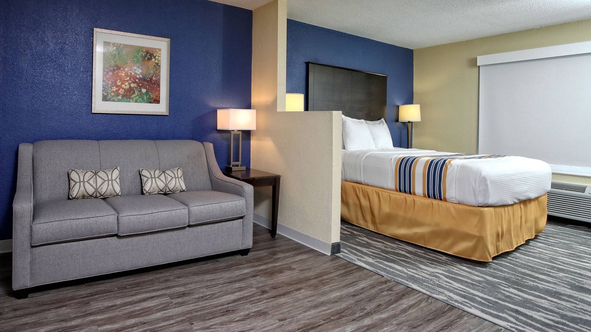 Statesboro Hotel | Eagles Nest Inn