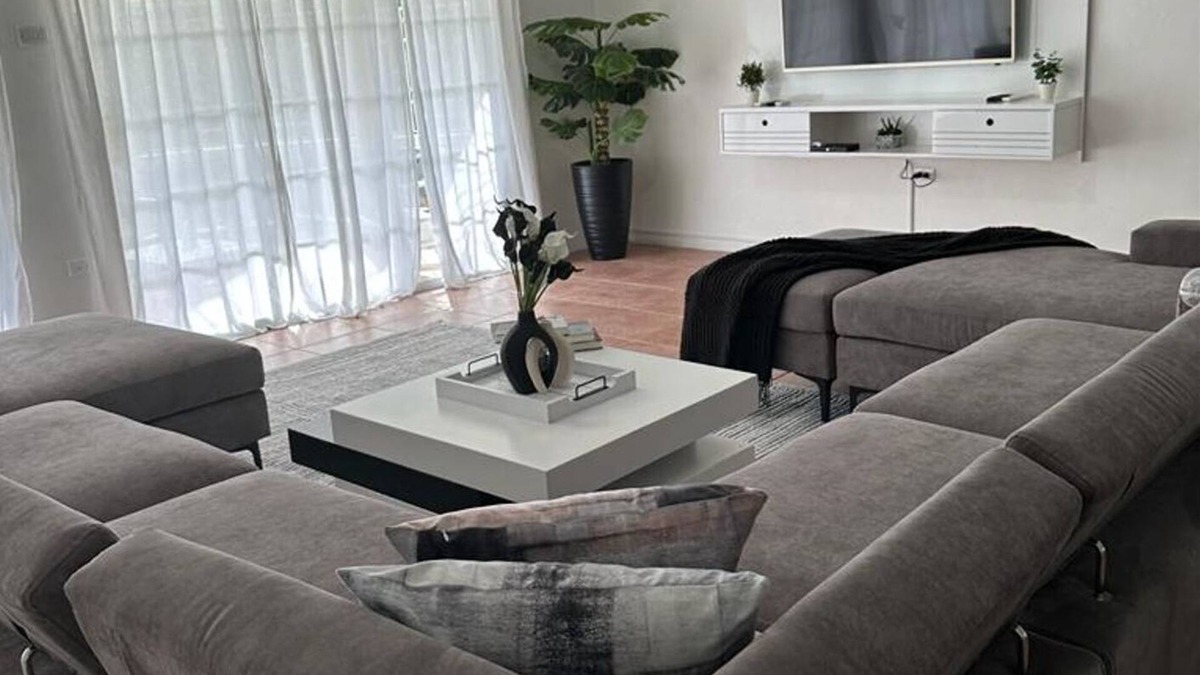 Albion House | "Eagles Nest Villa" ALL AC/TV/Fans, Luxury, Modern Home